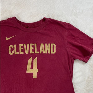 Nike Boy’s Cleveland Cavs Mobley Red and Gold shirt size medium
